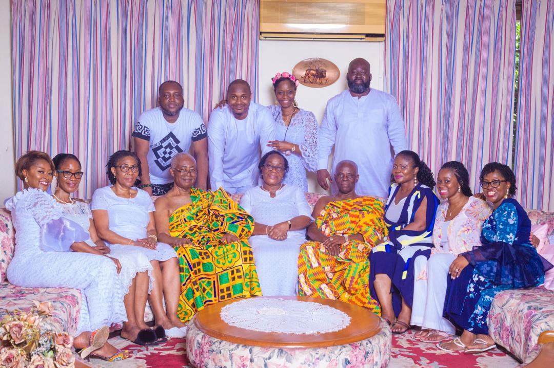 Extended family portrait